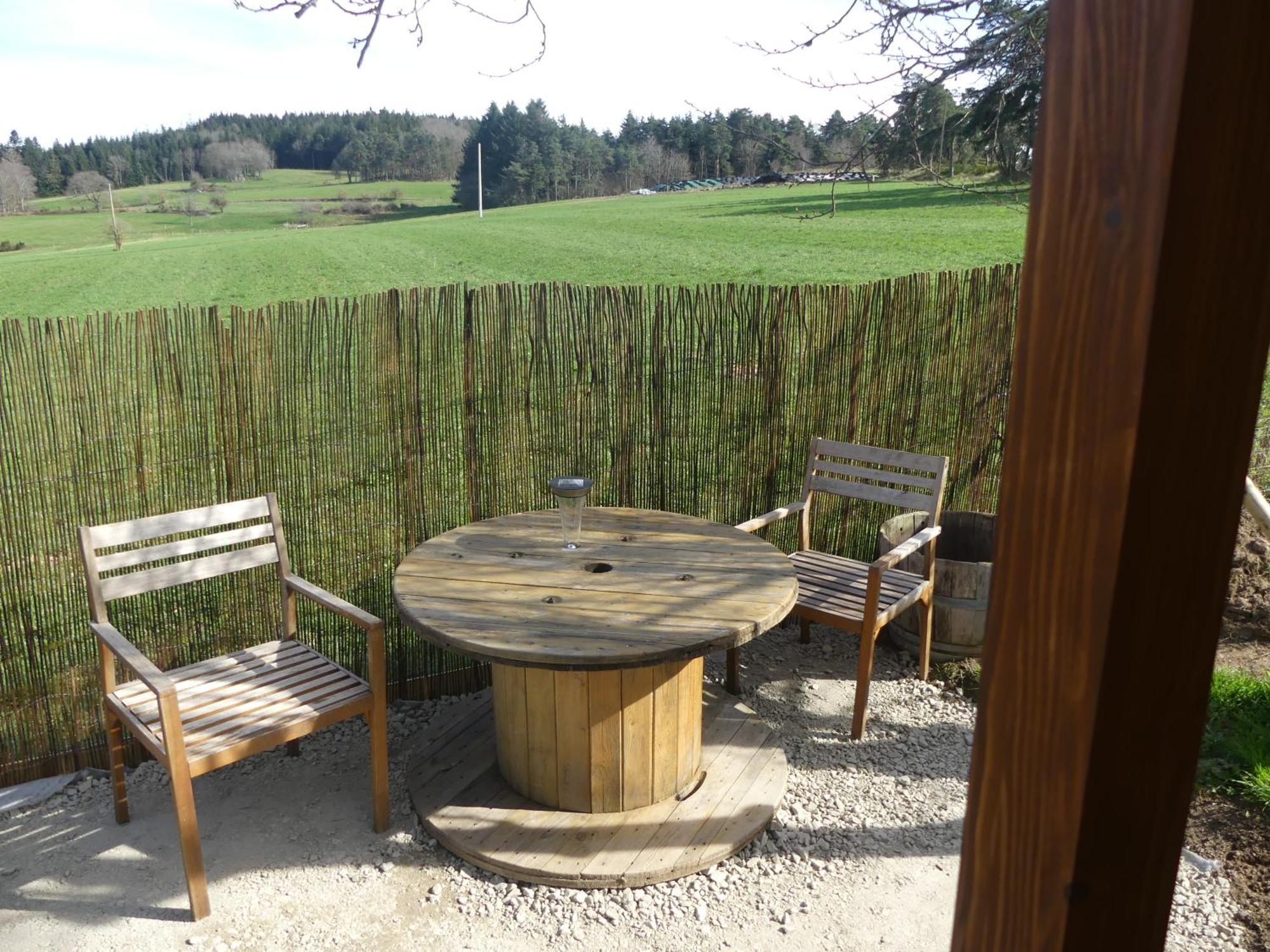 Chez Sophie Et Gilles Bed & Breakfast Monistrol-sur-Loire ภายนอก รูปภาพ